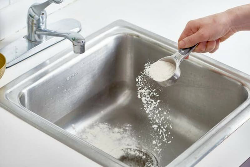 Cách làm sạch đường ống nước trong nhà